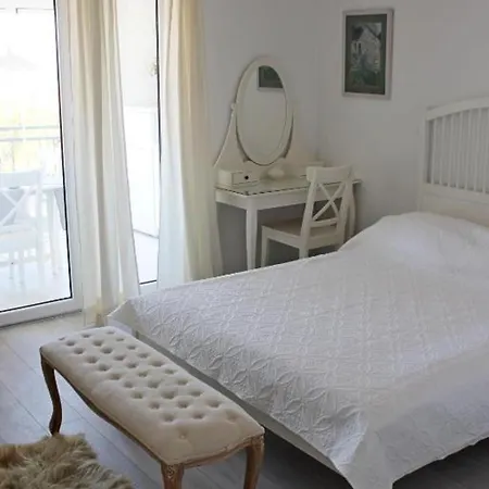 Apartment Adriona