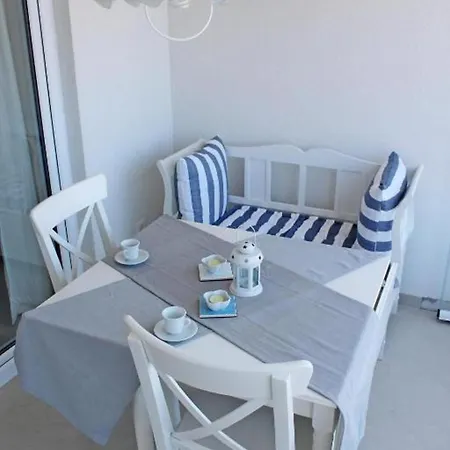 Apartment Adriona *