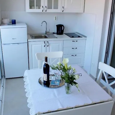Adriona Apartment