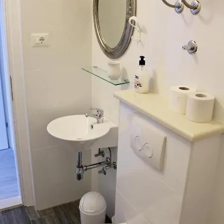 Apartment Adriona *