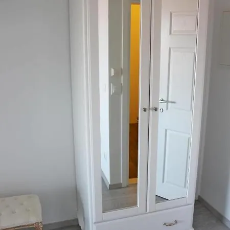 Apartment Adriona *